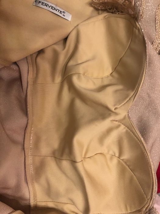 Продавам много красива рокля