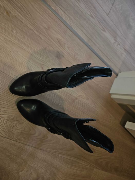 Guess боти оригинални