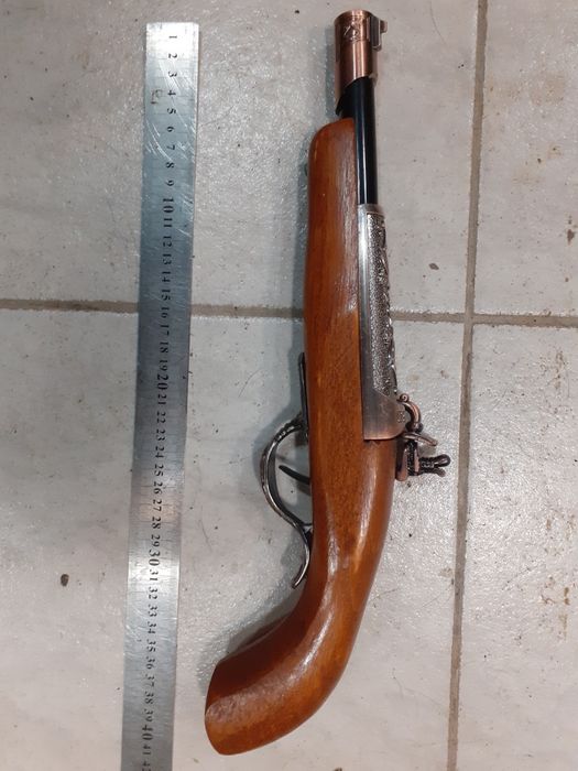 Красив кремъчен пистолет,пищов,оръжие