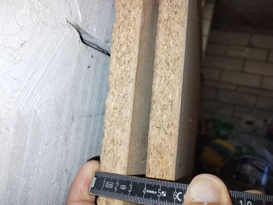 Vînd 2 coli pal simplu, grosimea de 2,2cm.