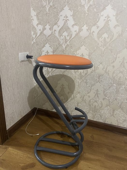 Барный стул ,
