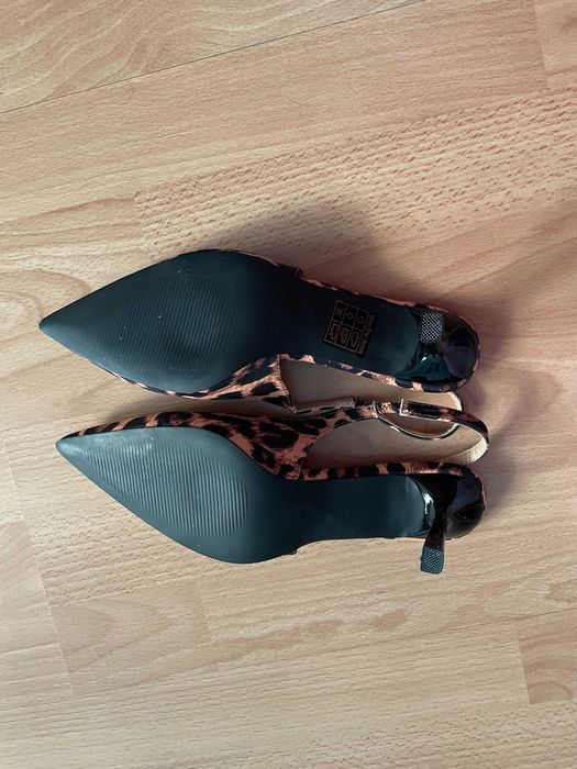 Дамски леопардови обувки