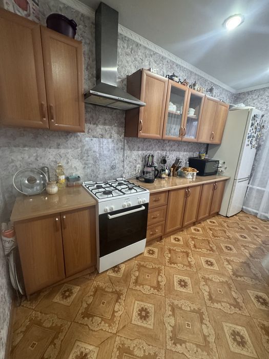 Продам кухонный гарнитур