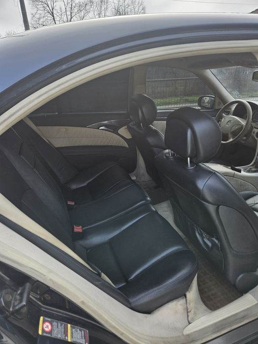 Mercedes-Benz E320 Avangarde