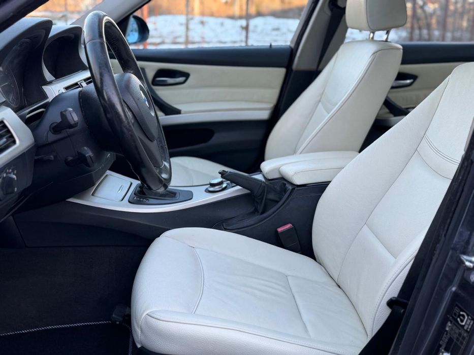 Bmw seria 3 AUTOMAT, M Paket Trapä, Navigatie, 2.0d, M7, 163cp,