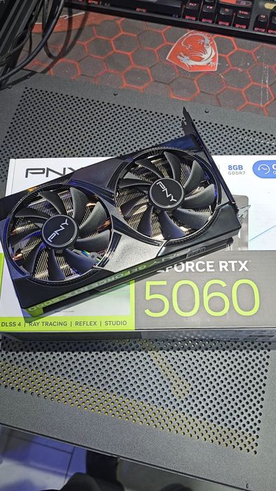 Видеокарта RTX 5060 8 gb OC