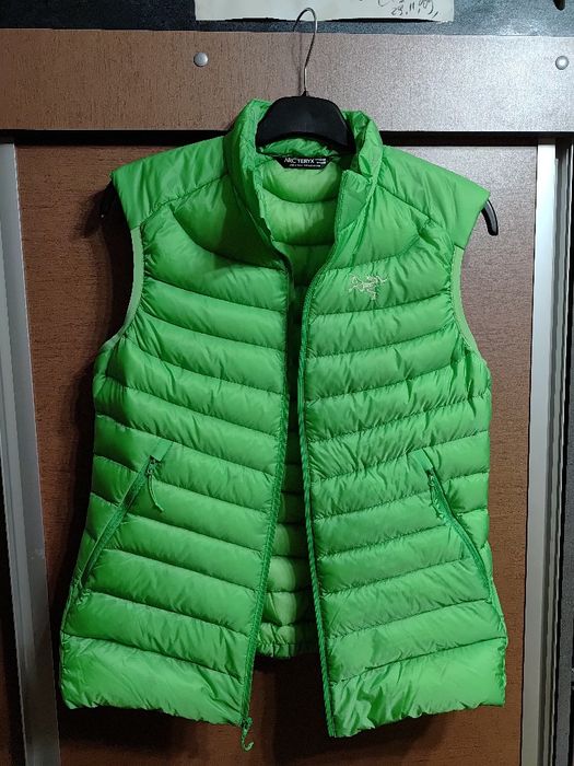 Vestă puf damă Arcteryx