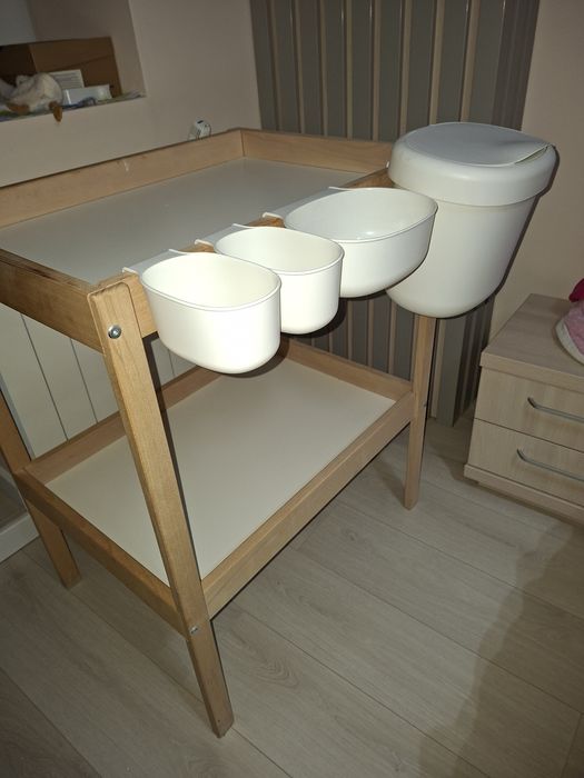 Masa de infasat+accesorii