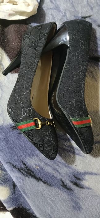 Pantofi damă Gucci, mărimea 37, stare foarte bună – eleganți