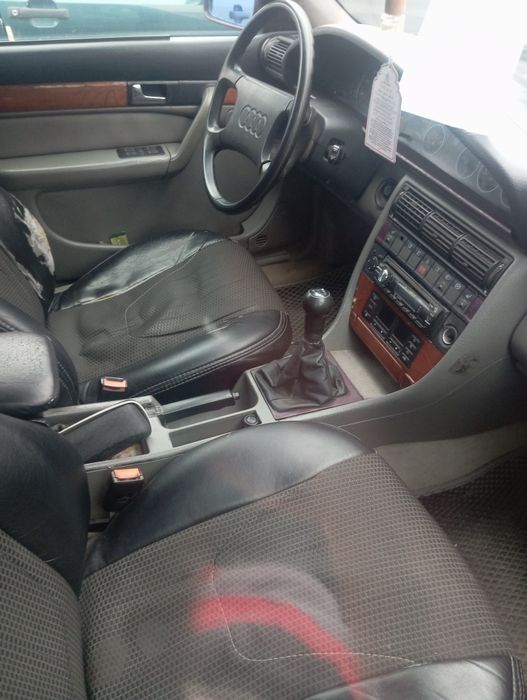 Продам Ауди с4 срочно