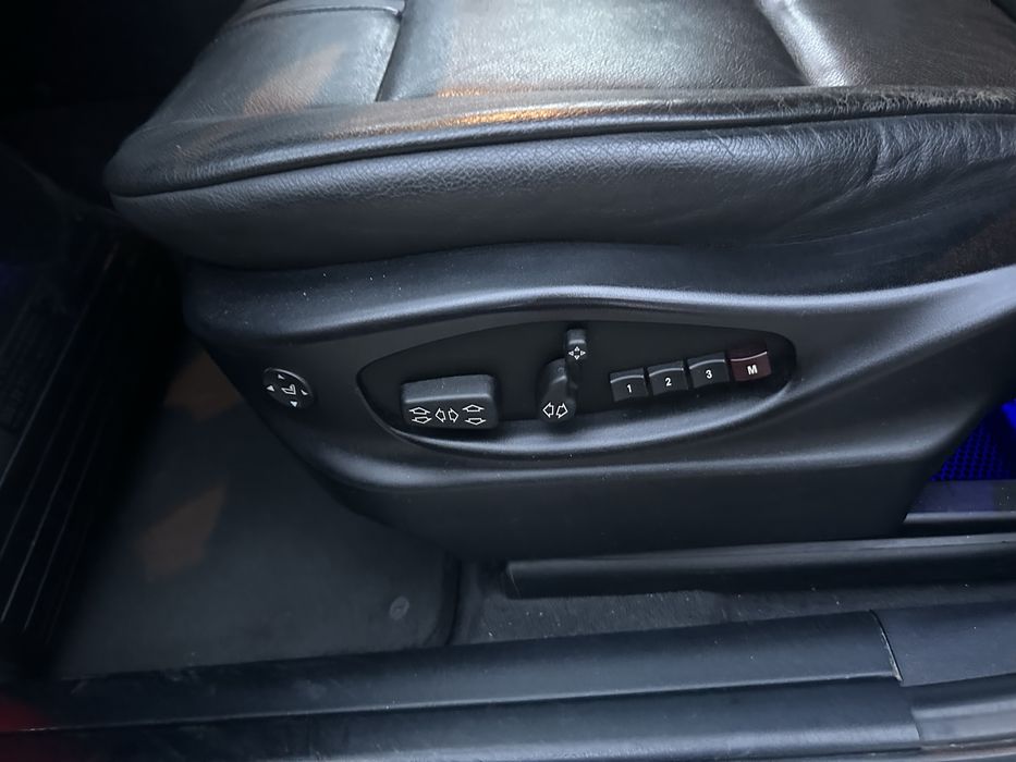 Vaand BMW. X3 E83 Mpachet de fabrica