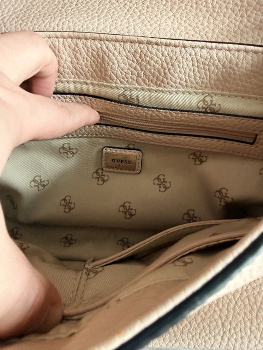 Чанта Guess Caroline