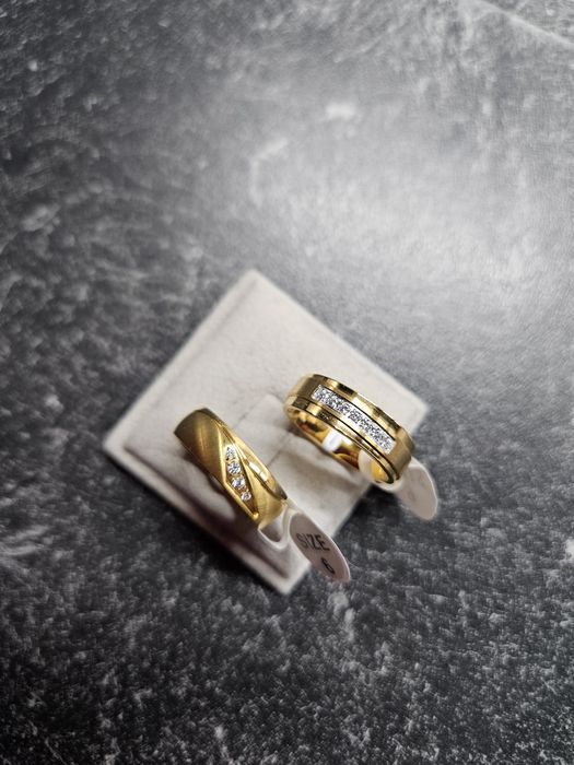 Verighete placate cu aur