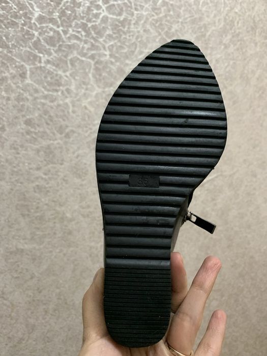 Продам ботильоны