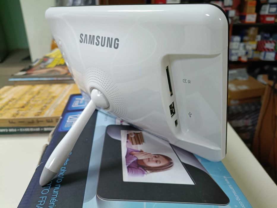 Продам фоторамку Samsung