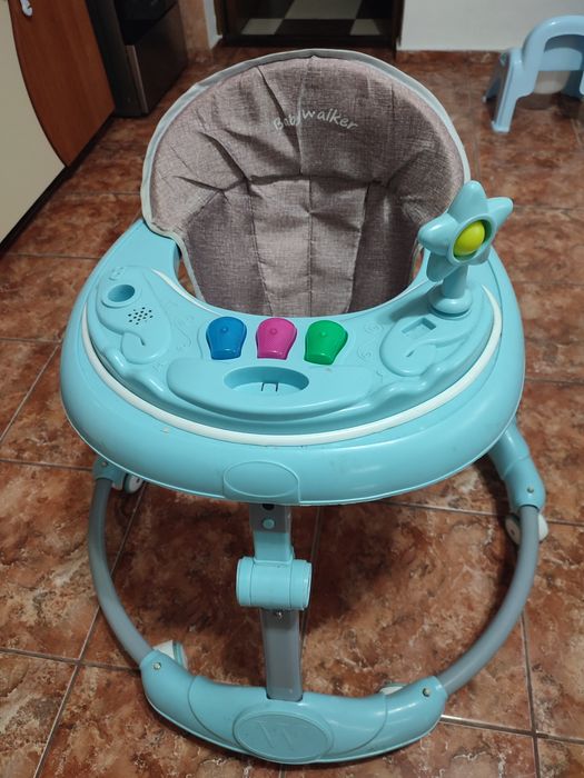 Rotobil albastru cu melodii