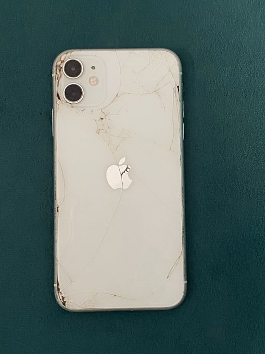 Iphone 11 utilizat