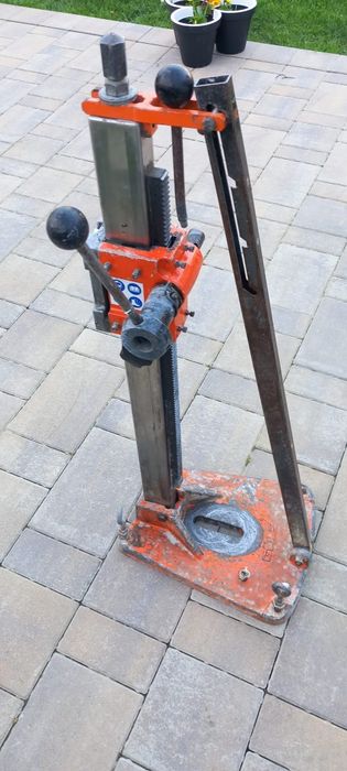 Stativ masina de carotat beton