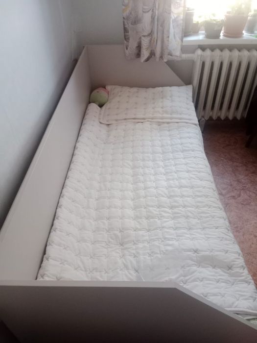Продам кровать подростковый
