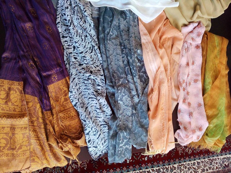 Тонкие шифон жоржет шарф накидки платки.Цена 30 тыс 1 шт