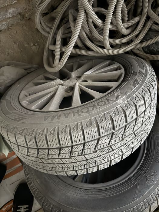 Продам резину якохома за комплект 100к