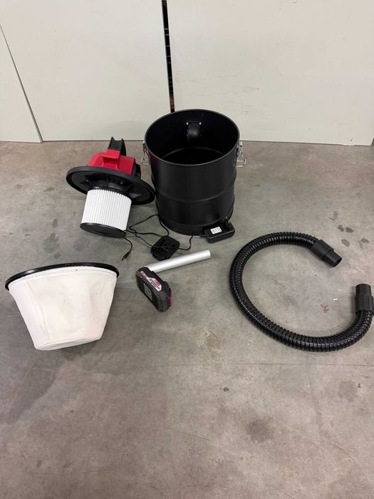 R20 Прахосмукачка за пепел Li-ion 15L 1x2Ah/	Прахосмукачка за пепел 1200W 30L RD-WC03