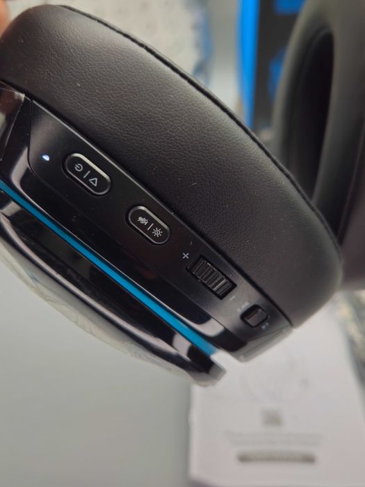 Безжичен геймърски хедсет Captain 300 -2.4GHz/Bluetooth 5.3/3.5 мм,LED