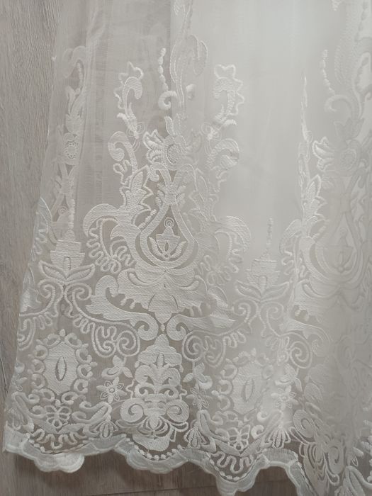 Чисто нова булченска рокля с ръкав