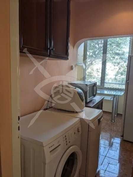 Продава се Многостаен апартамент в Пловдив, Кючук Париж - 100 кв.м за 2331 €/кв.м - Снимка #2