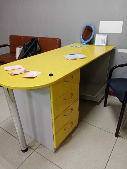 Продам шкафы и стол, комплект