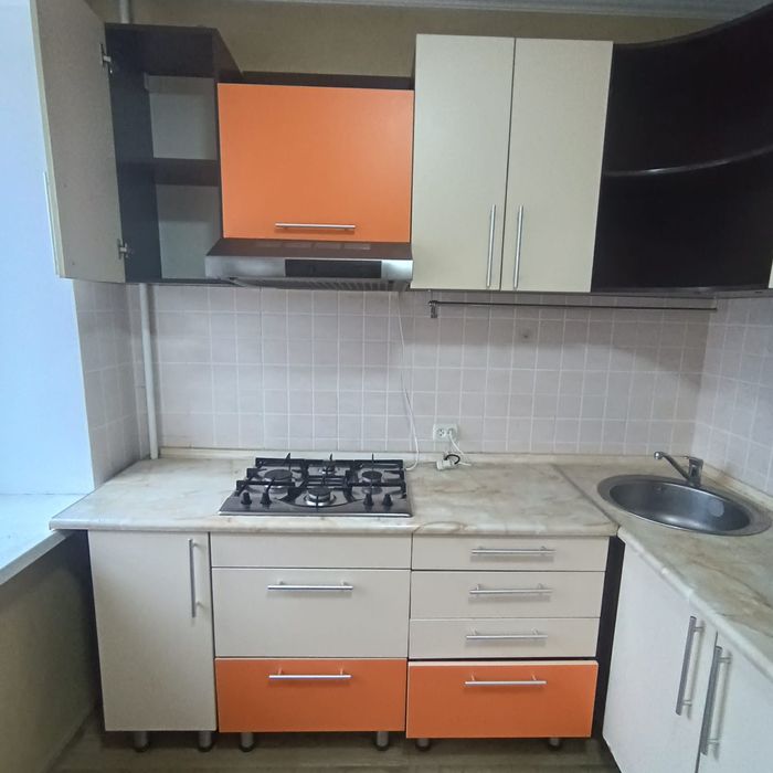 Кухонный гарнитур с техникой