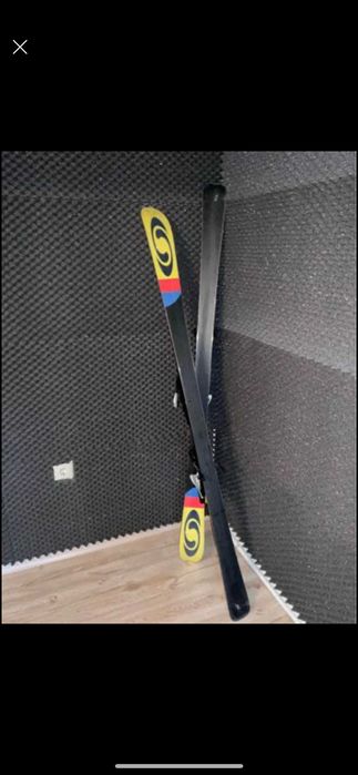 Продавам ски в отлично състояние.