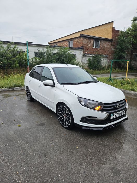 Диски 17 Vossen hf 2 r17. 4:100.  4:98