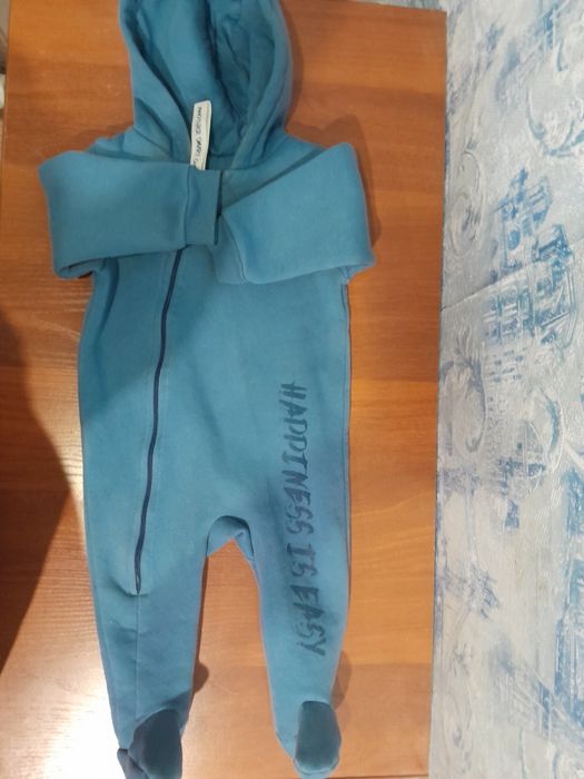 Продам детские вещи