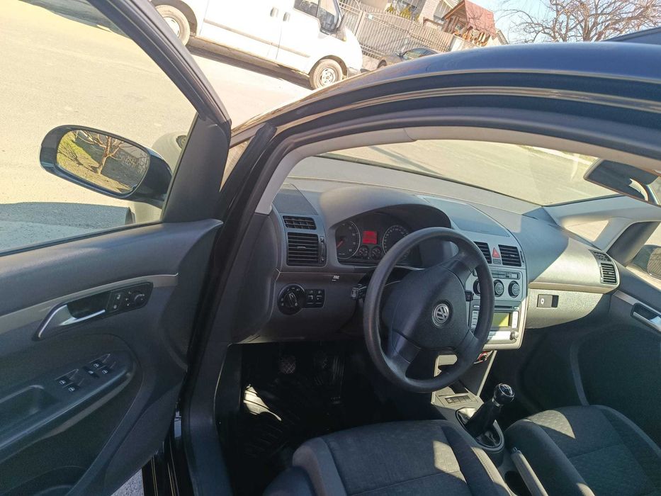 Vw touran 7 locuri 1.6 benzină MPI