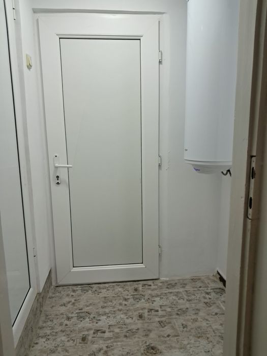 Дава се под наем Етаж от къща в Добрич, Енергоразпределение - 70 кв.м за 255 € - Снимка #9