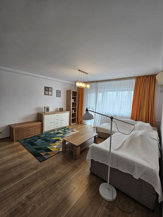 Apartament 3 camere renovat+mobilat