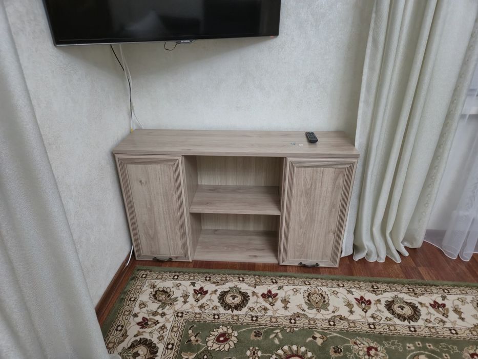 Продам гарнитур 2 шкафа