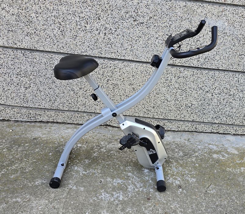 Велоергометър в 8 скорости на натоварване и дисплей