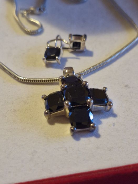 Set lant, pandantiv si cercei din argint Thomas Sabo