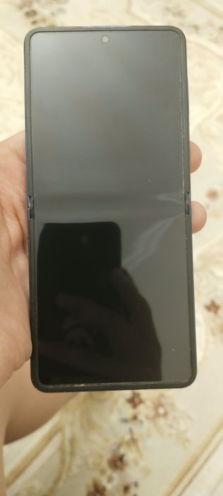 Samsung Galaxy Z Flip 7