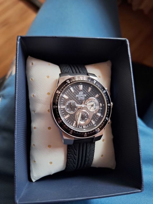 Часовник Casio Edifice EF-552-1AVEF