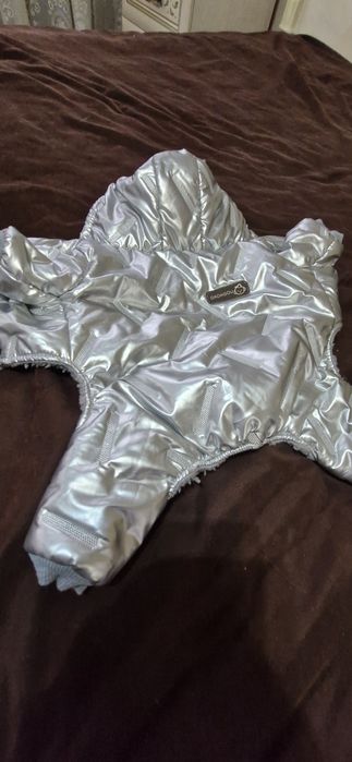 Продам комбинезон для собаки