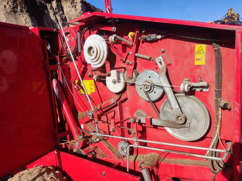 Пресс подборщик Metal-Fach Z-562