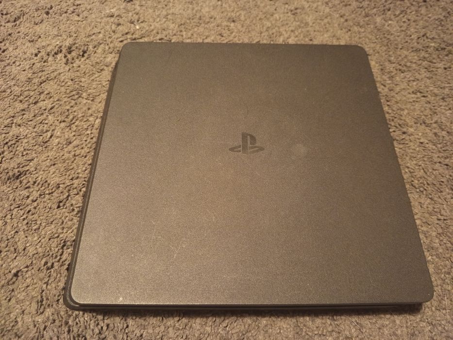 Ps4 slim + контролер + диск GT Gran Turismo