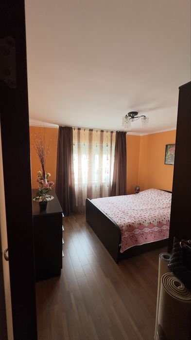 Apartament 2 camere decomandat, zona Orizont