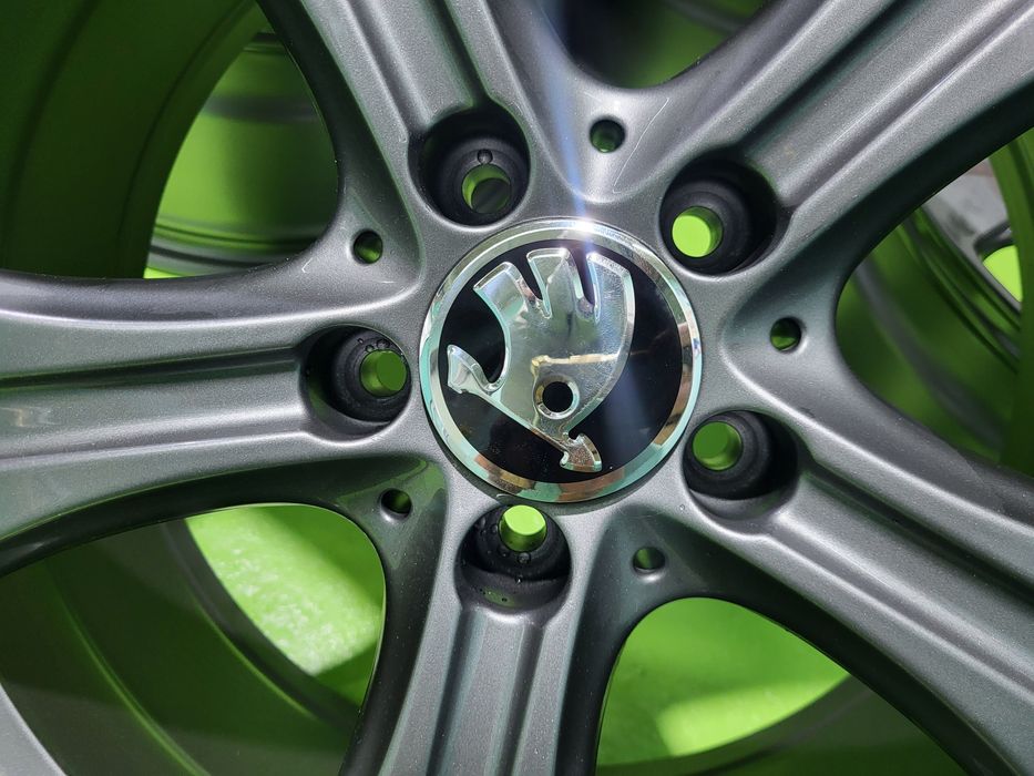 18 5x112 Vw Passat Tiguan Arteon Touran Caddy Audi Skoda 5х112