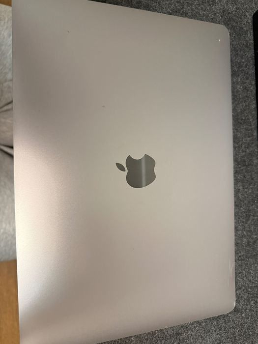 Macbook Air 13inch M1 256GB
