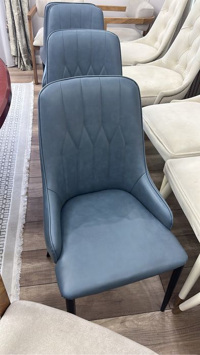 Мебель зеркало стулья