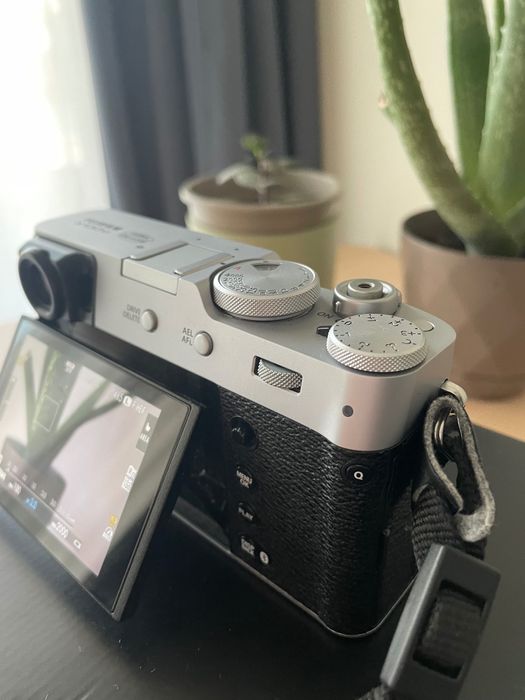 Fujifilm X100VI Сребрист, Като нов, Гаранция + Екстри